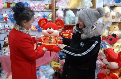鼠你最红 鼠元素春节商品走俏，玩具销售热度飙升